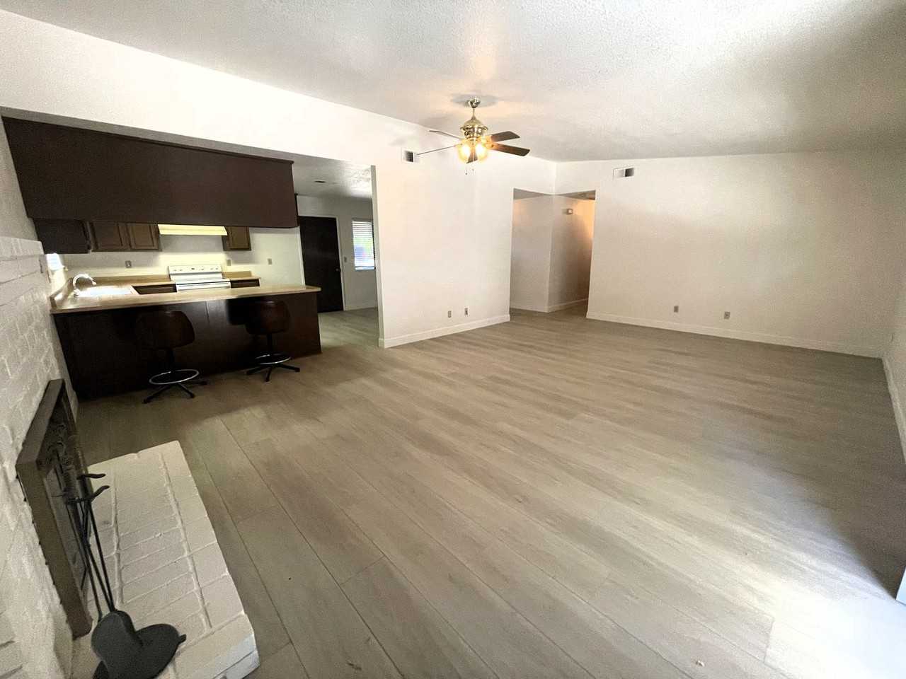 6250 Springview Dr - Photo 5 of 15