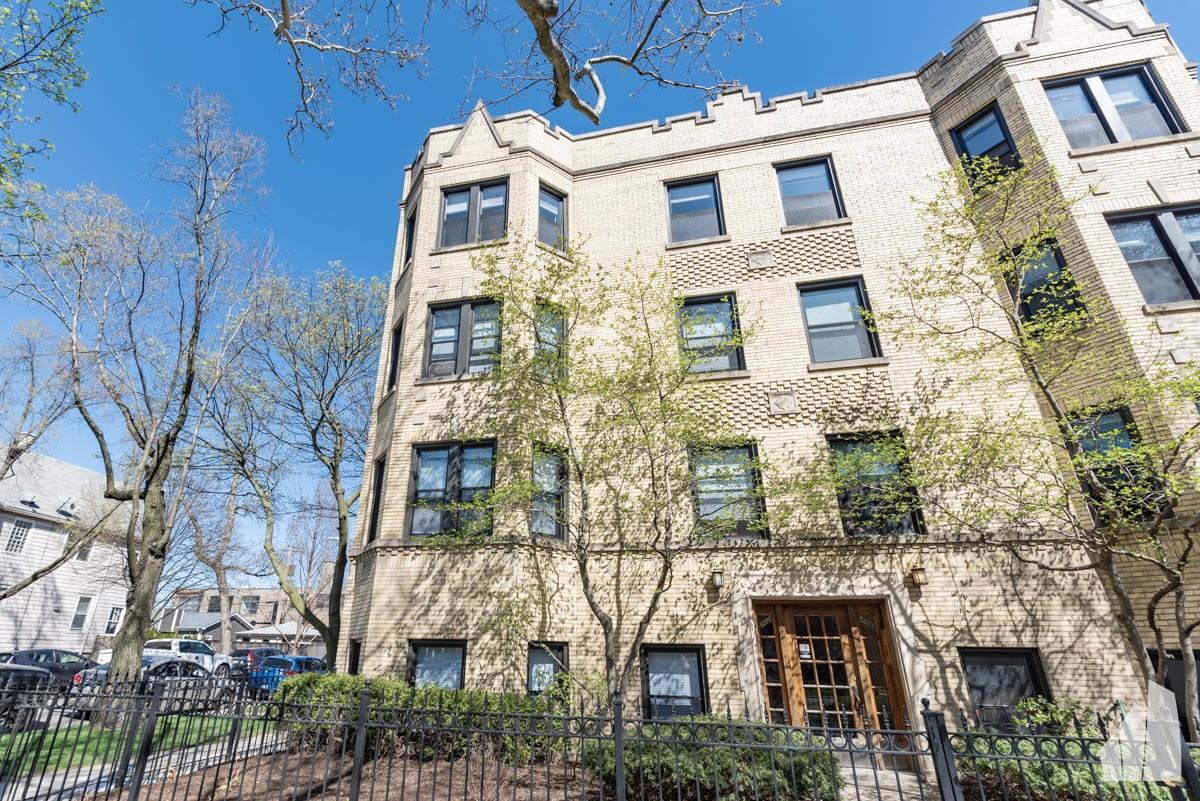 1825 N Wolcott Ave #1825-3 - Photo 2 of 8