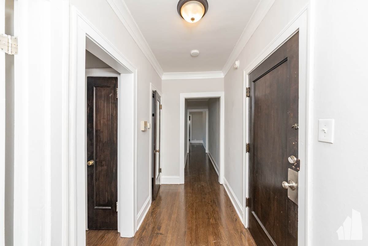 1825 N Wolcott Ave #1825-3 - Photo 3 of 8