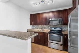 1015 Ne 12th St - Photo 1 of 1