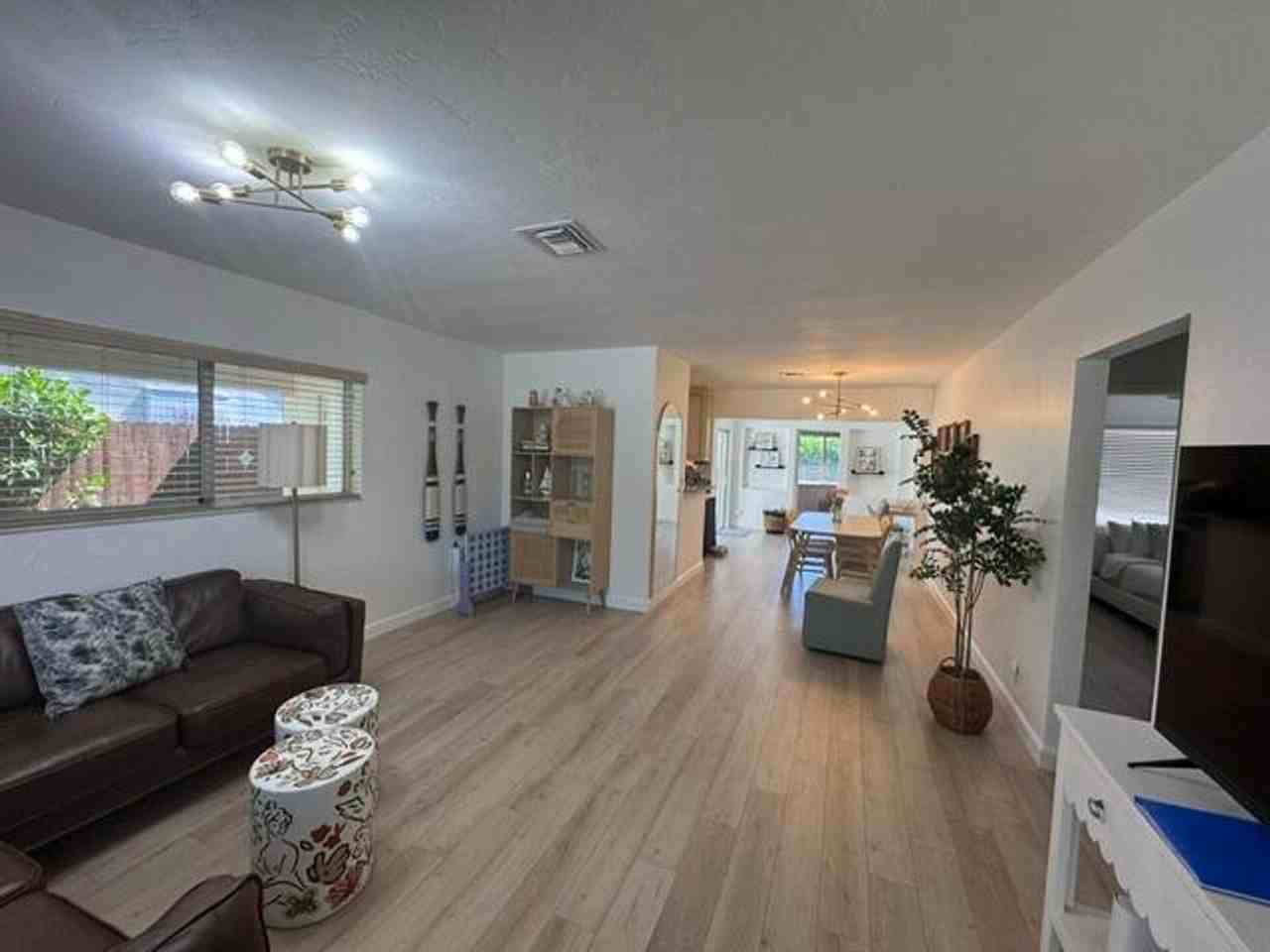 632 Sw 8th Ave - Photo 5 of 16