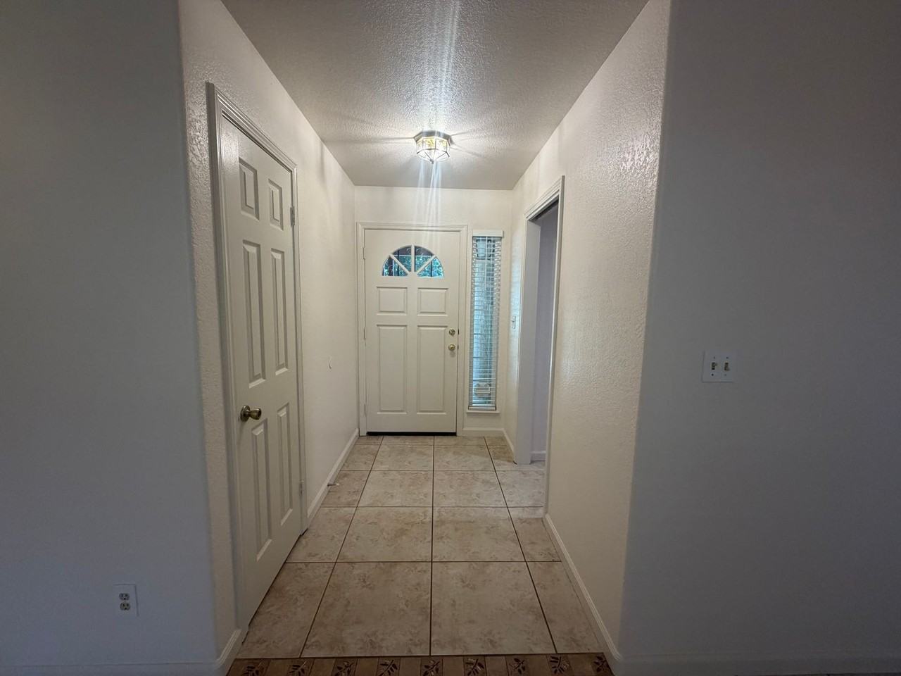 1904 Nutmeg Ct - Photo 4 of 45