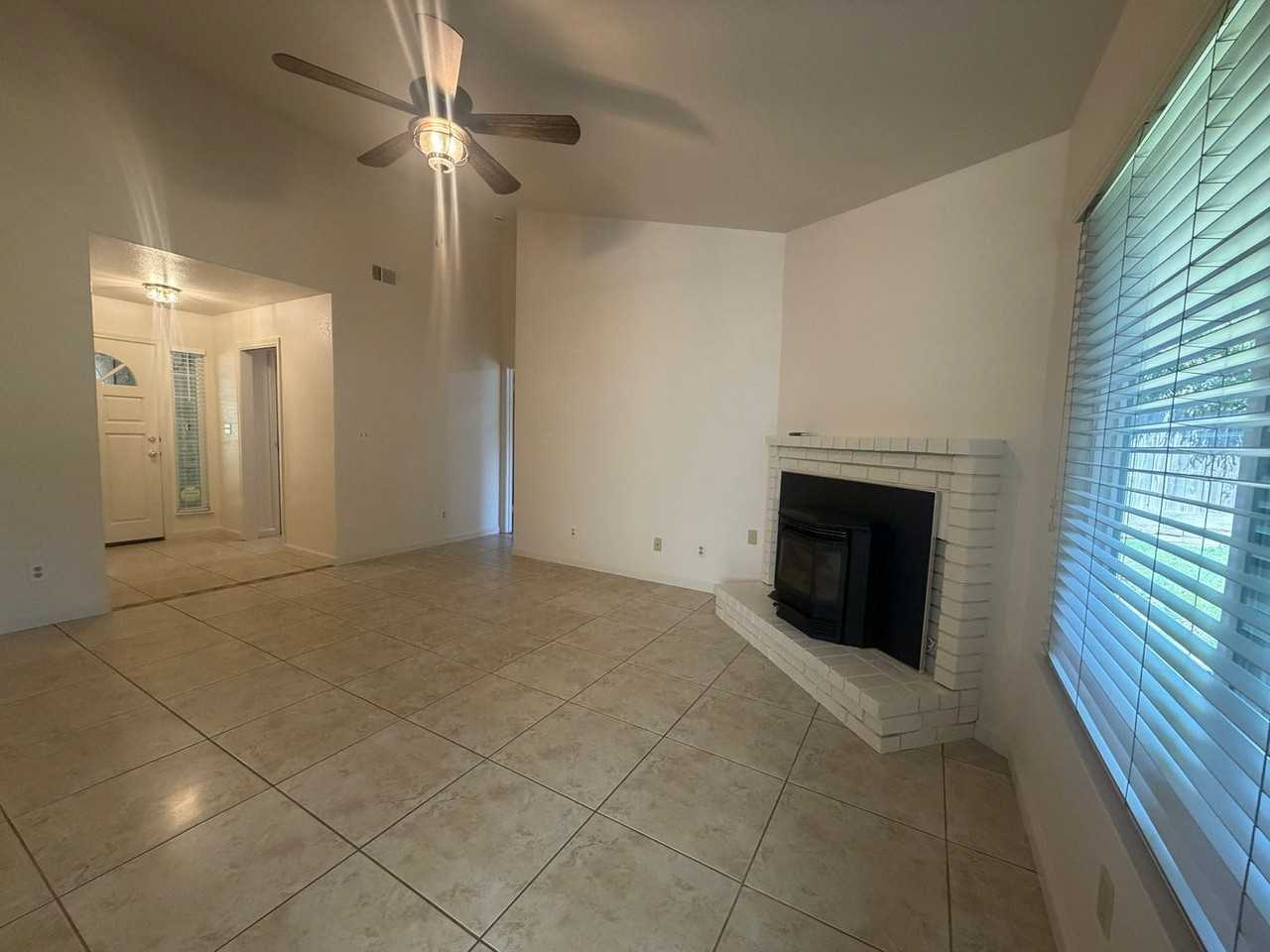 1904 Nutmeg Ct - Photo 6 of 45