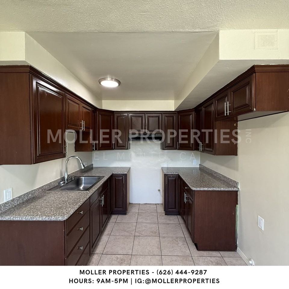 11229 Brockway Ave - Photo 3 of 10
