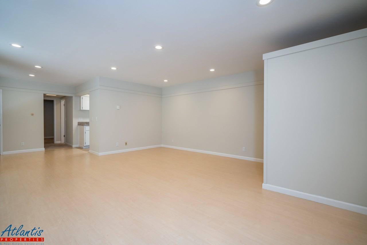 500 W Middlefield Rd #141 - Photo 5 of 15
