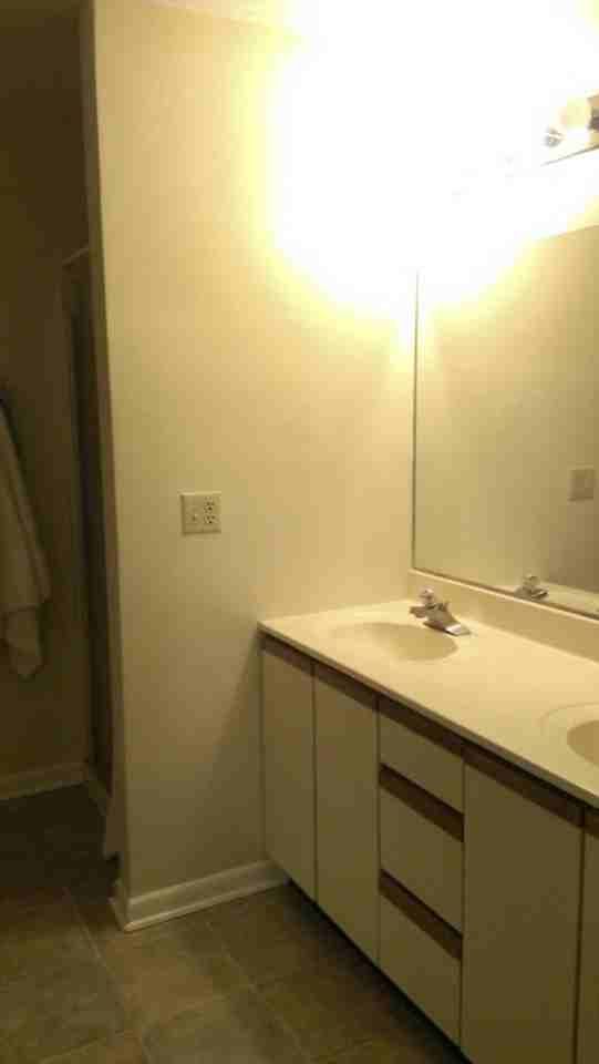 208 Woods Edge Ct #1 - Photo 4 of 20