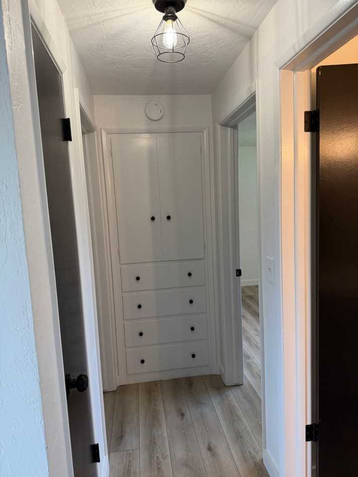 518 S 47th St - Photo 7 of 38