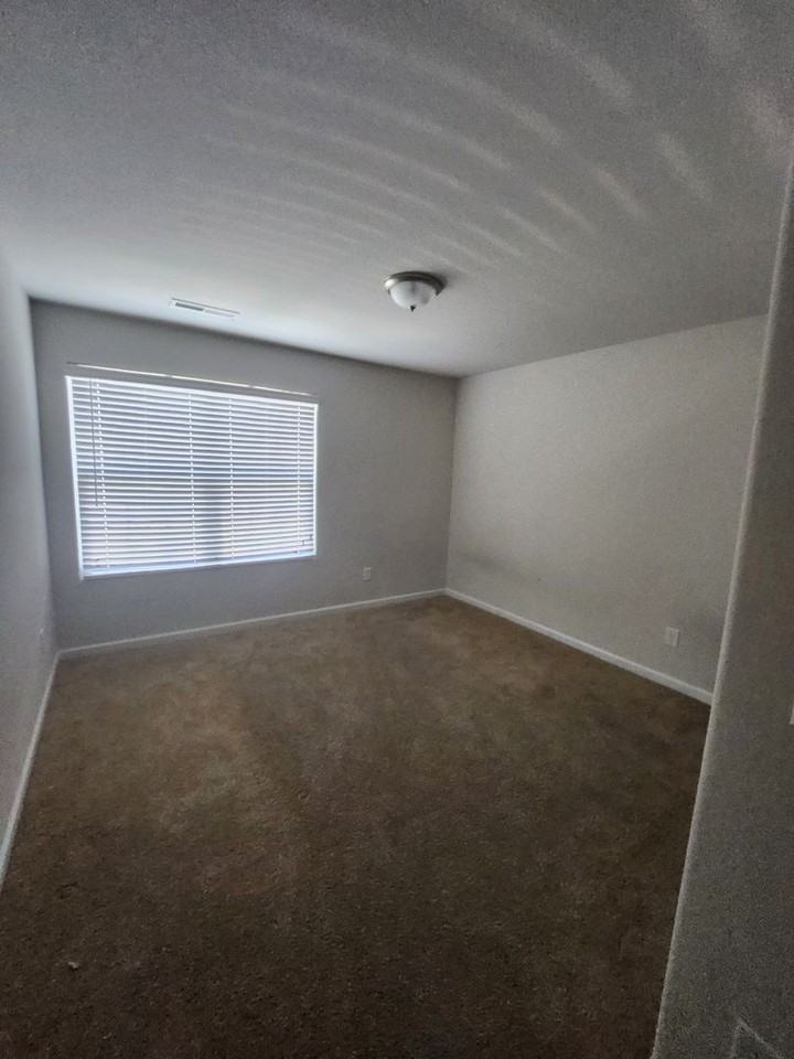 3425 Ellingford Rd #1 - Photo 6 of 11