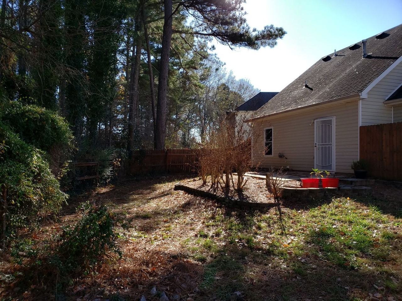 1330 N Hampton Dr - Photo 5 of 22