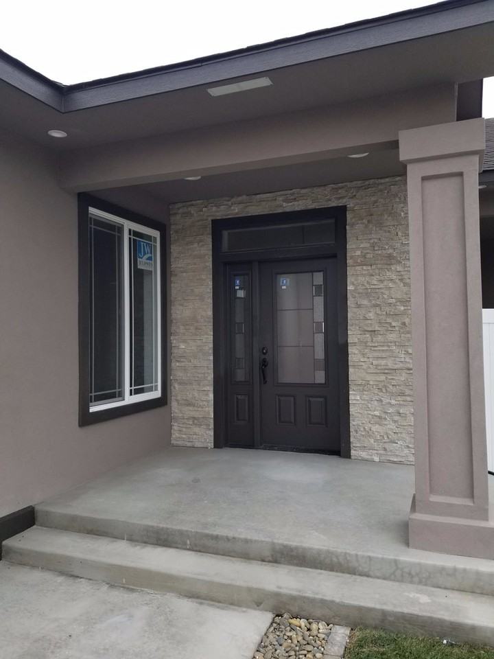 7307 Heathers Way - Photo 2 of 35