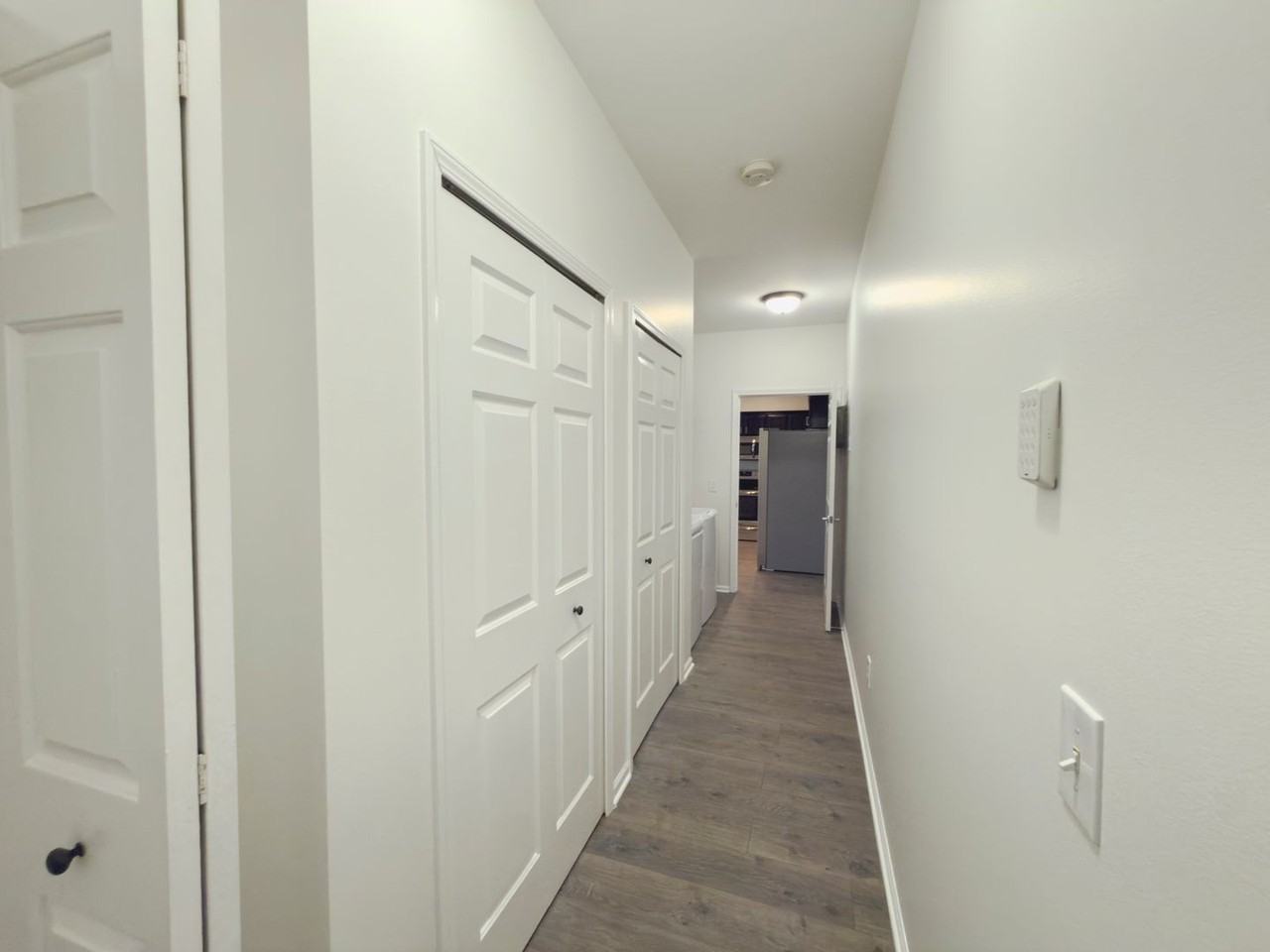 5637 Twin Oaks Dr - Photo 4 of 27