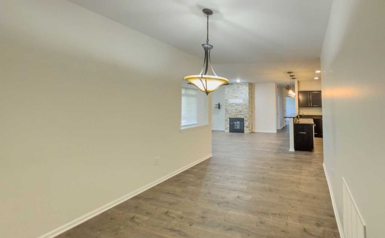 5637 Twin Oaks Dr - Photo 7 of 27