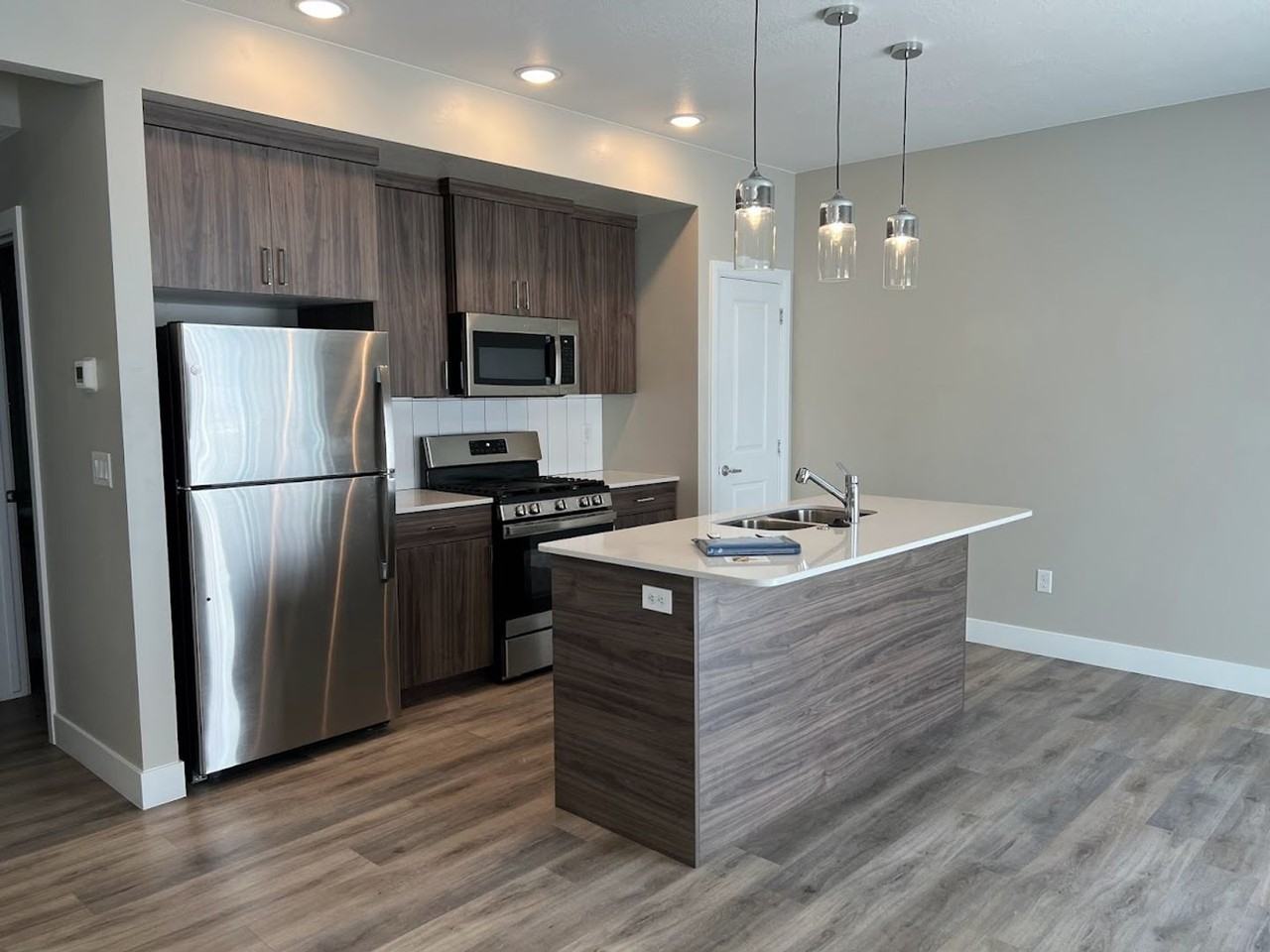 2086 N 325 W #18 - Photo 3 of 15