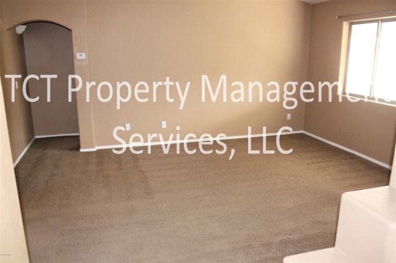 961 W Toltec Dr - Photo 2 of 7