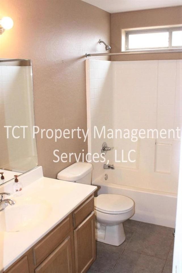961 W Toltec Dr - Photo 4 of 7