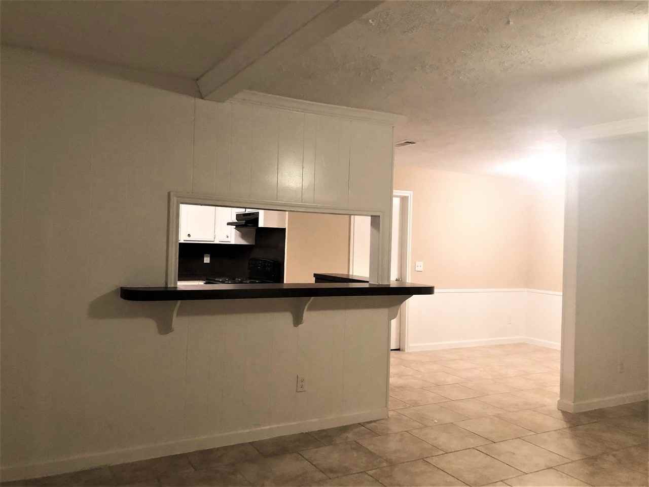 25323 Lynbriar Ln - Photo 5 of 12