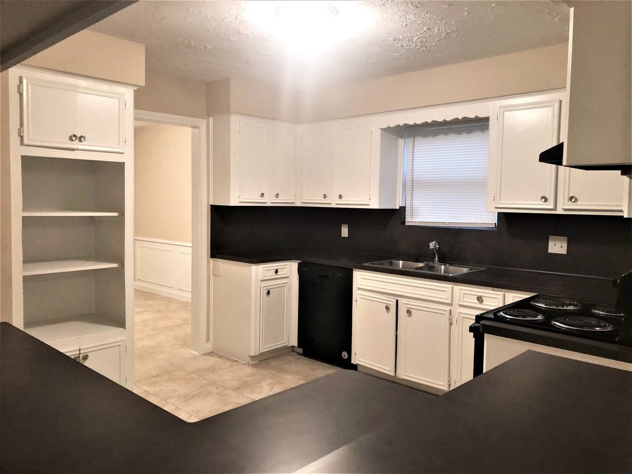 25323 Lynbriar Ln - Photo 6 of 12