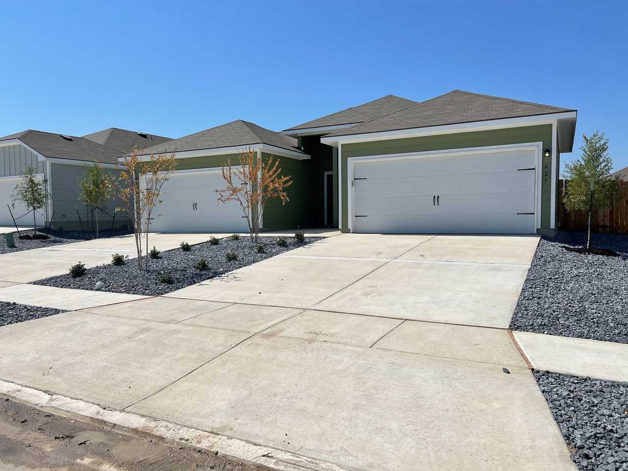 625 Heathers Way - Photo 2 of 15