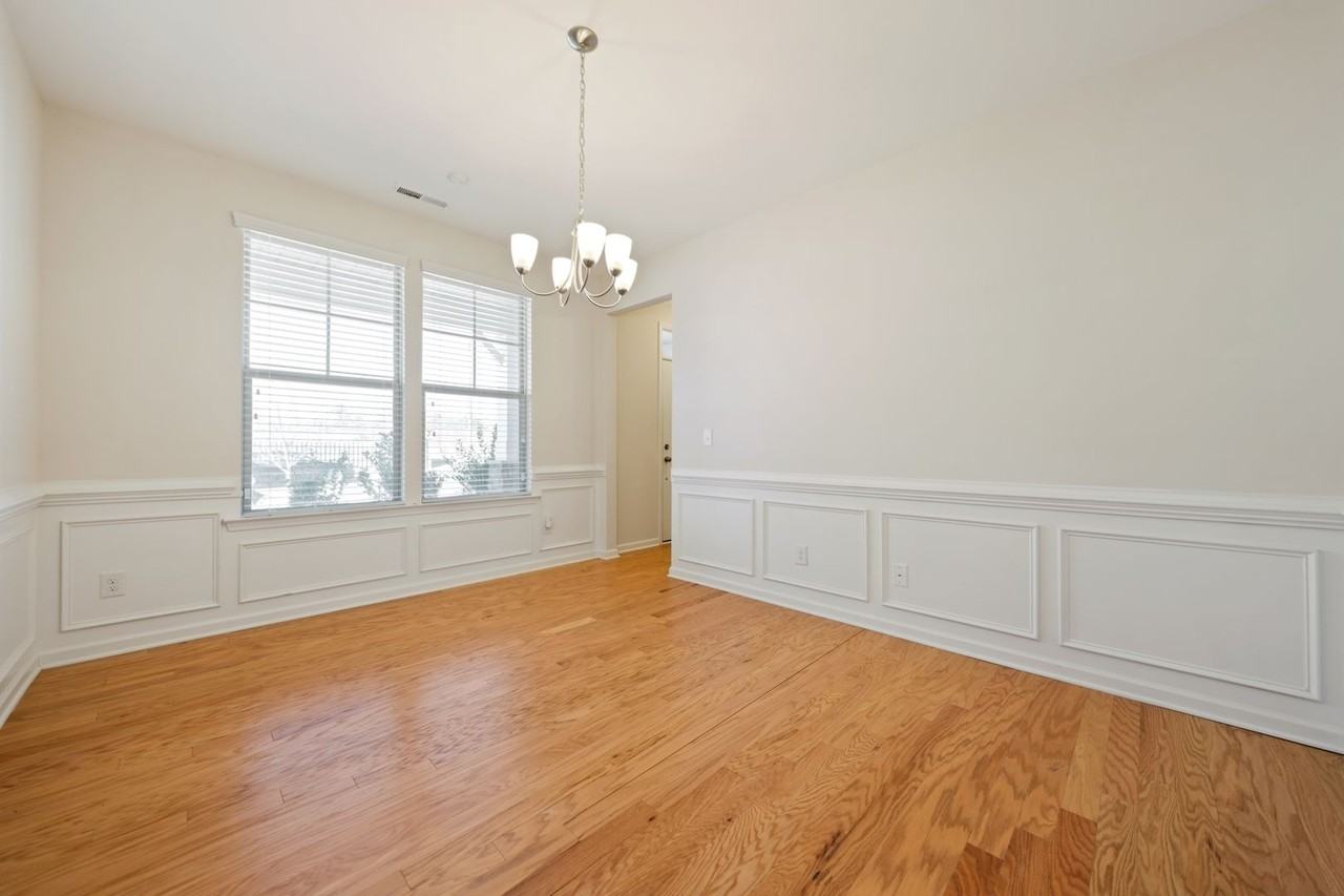 1404 San Antonio Blvd - Photo 4 of 20