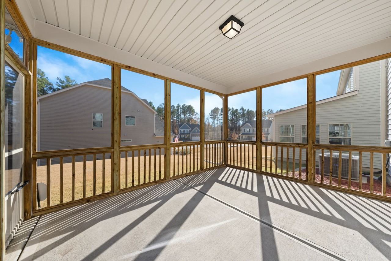 1404 San Antonio Blvd - Photo 5 of 20