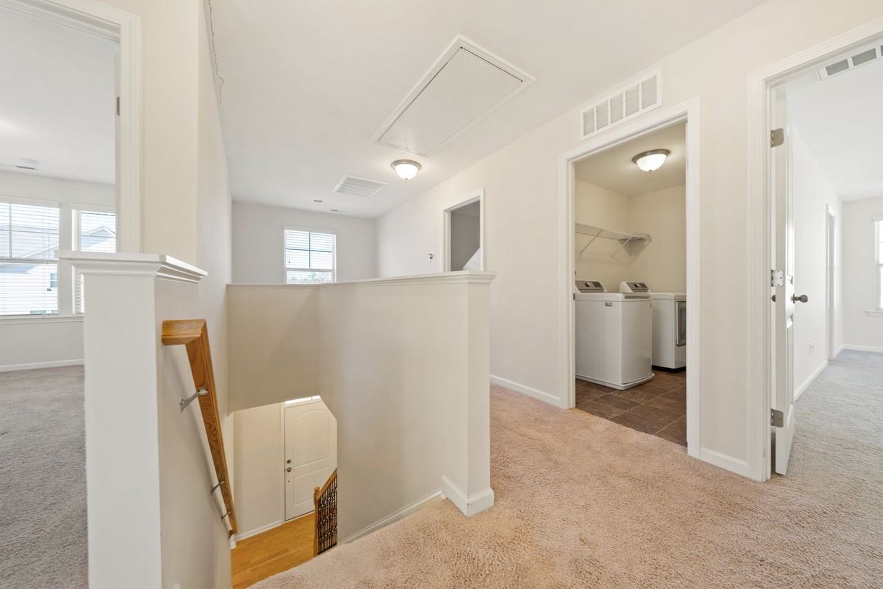 1404 San Antonio Blvd - Photo 6 of 20