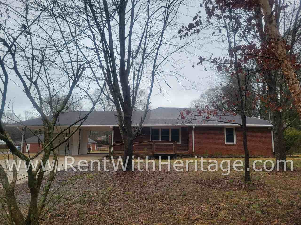 5575 Burrus Rd - Photo 2 of 44