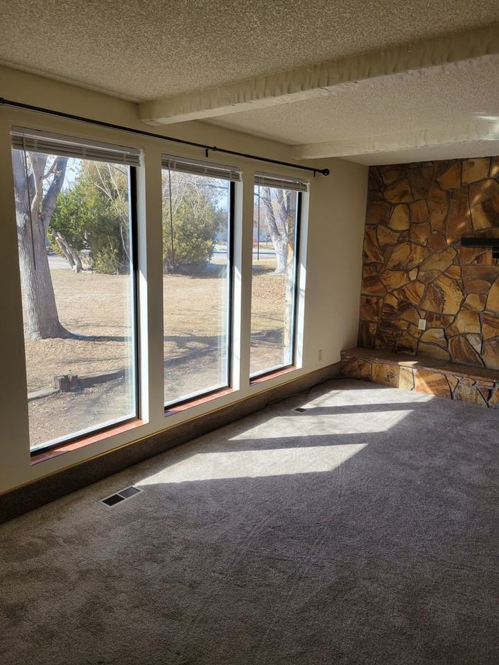 7316 S Hilltop Way - Photo 4 of 31
