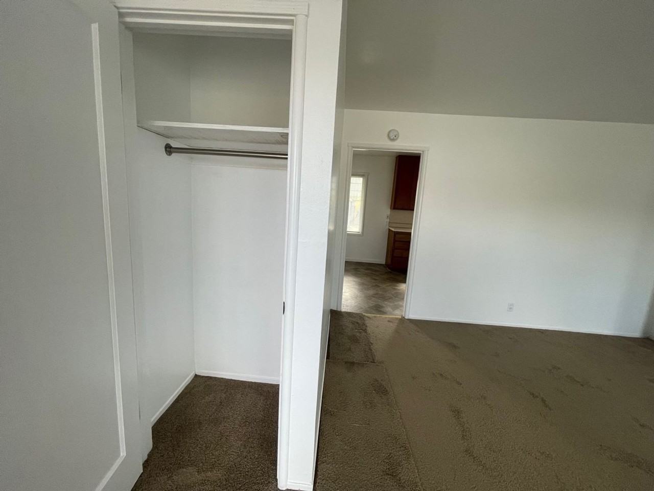 1720 142nd Ave - Photo 4 of 22
