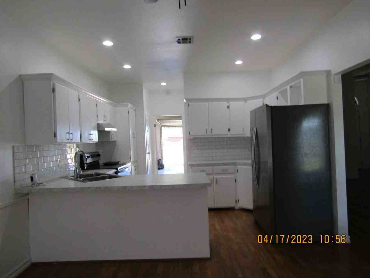 4104 Sw Wendy Dr - Photo 4 of 39