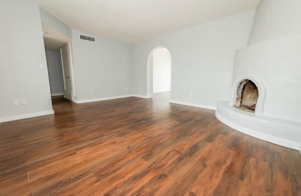213 N Fairbanks - Photo 4 of 35