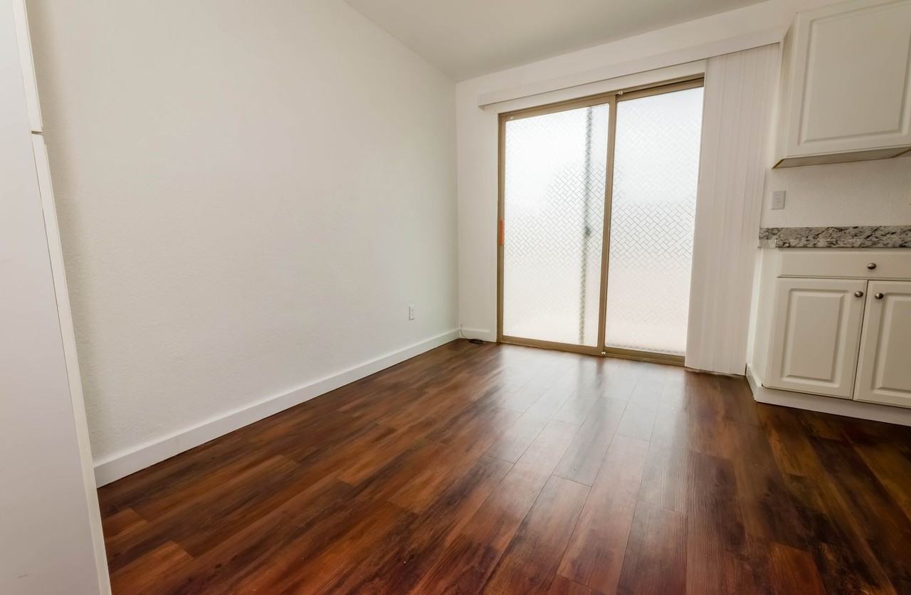 213 N Fairbanks - Photo 6 of 35