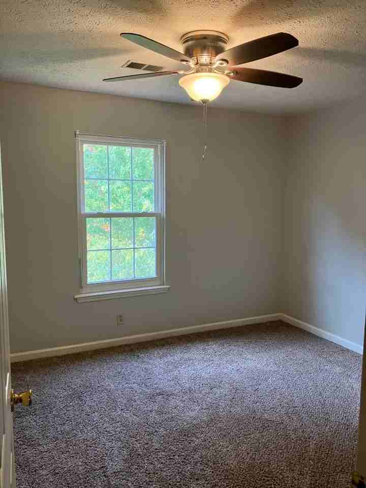 4738 Cascade Dr - Photo 7 of 10