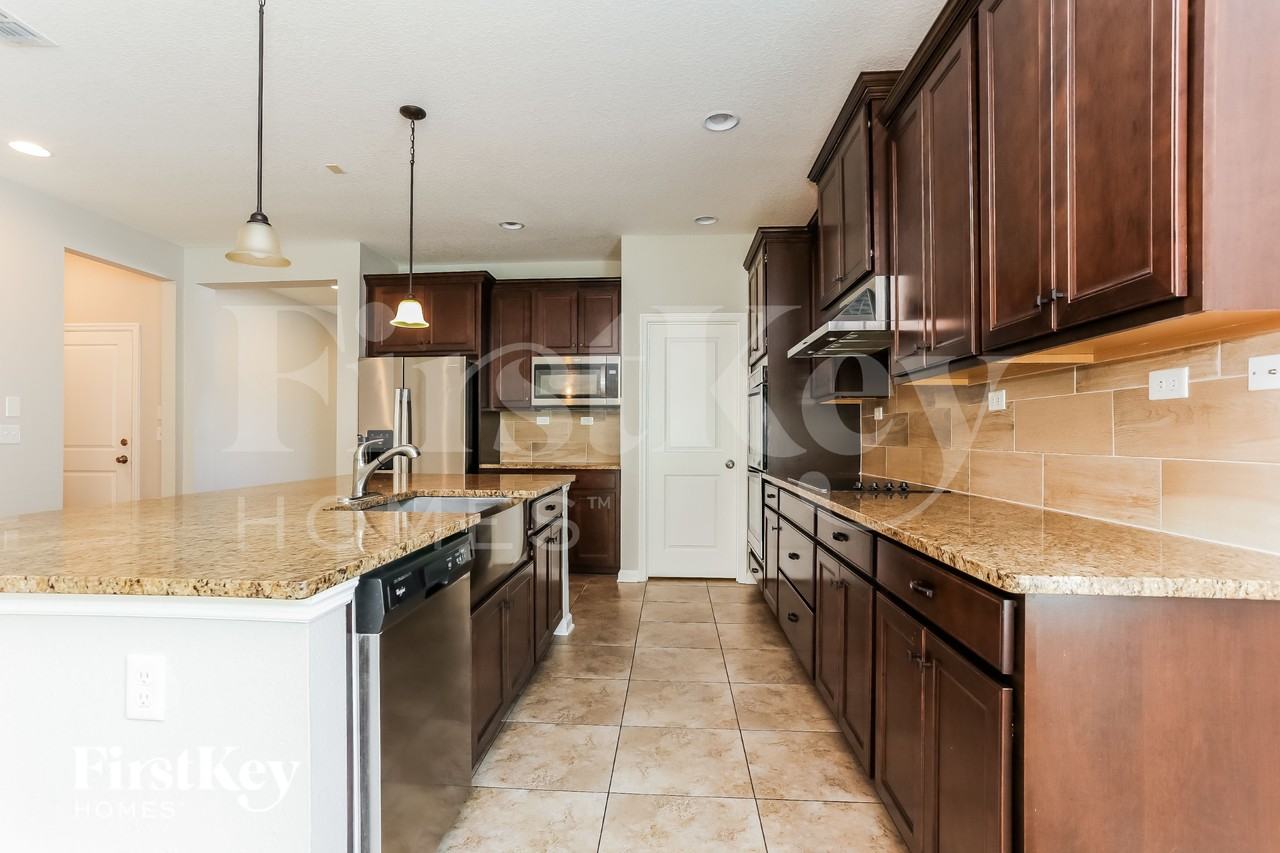 1254 Royal Dornoch Dr - Photo 7 of 17
