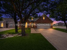 4901 Lakeside Dr - Photo 1 of 1