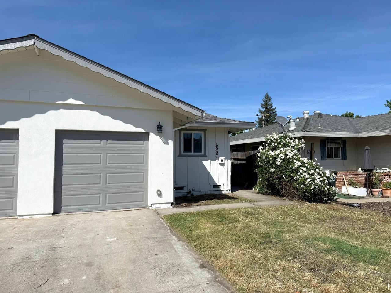 6007 Rye Way - Photo 2 of 12