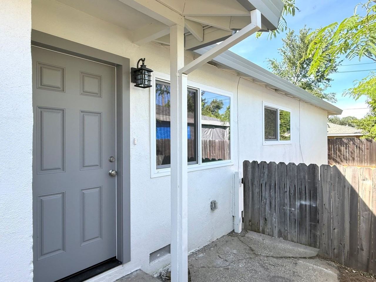 6007 Rye Way - Photo 3 of 12