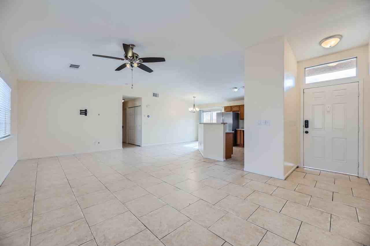 5173 Panguitch Dr - Photo 2 of 11