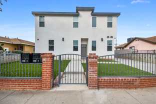 513 S Oak St - Photo 1 of 1