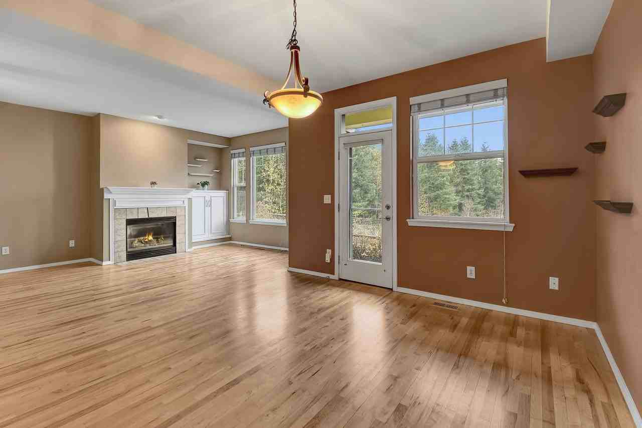 7728 Fairway Ave Se #903 - Photo 5 of 16