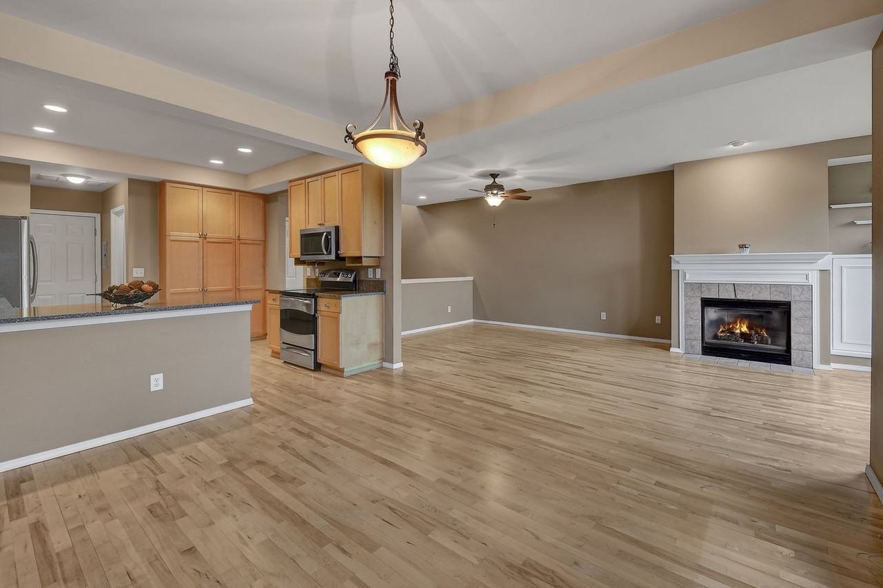 7728 Fairway Ave Se #903 - Photo 6 of 16