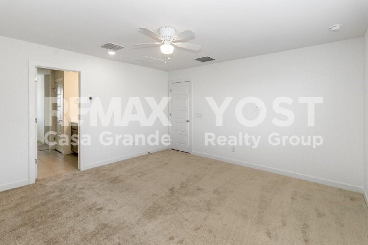 980 E Wiley Way - Photo 7 of 17