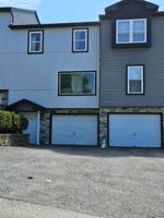 featured image of 128 E Lamb St