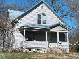 125 S Wilson Ave - Photo 1 of 1