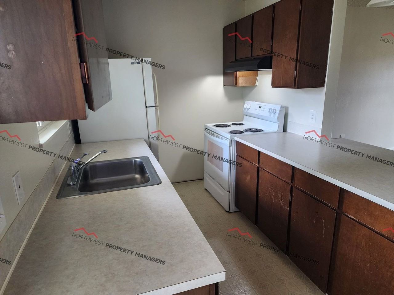 Monte Villa Apartments | R282E | - Photo 4 of 23