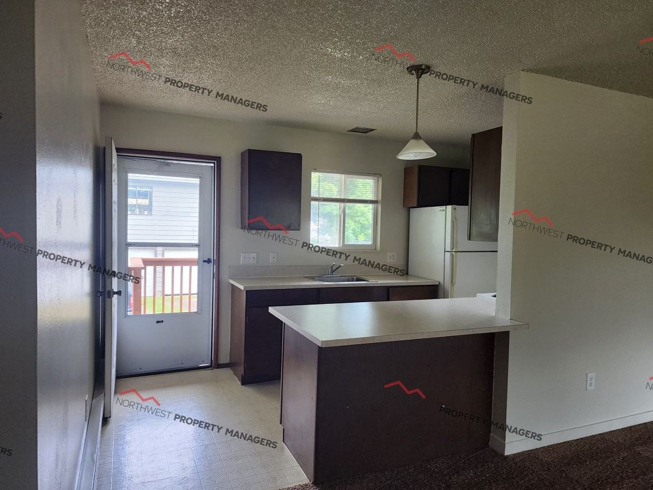 Monte Villa Apartments | R282E | - Photo 6 of 23