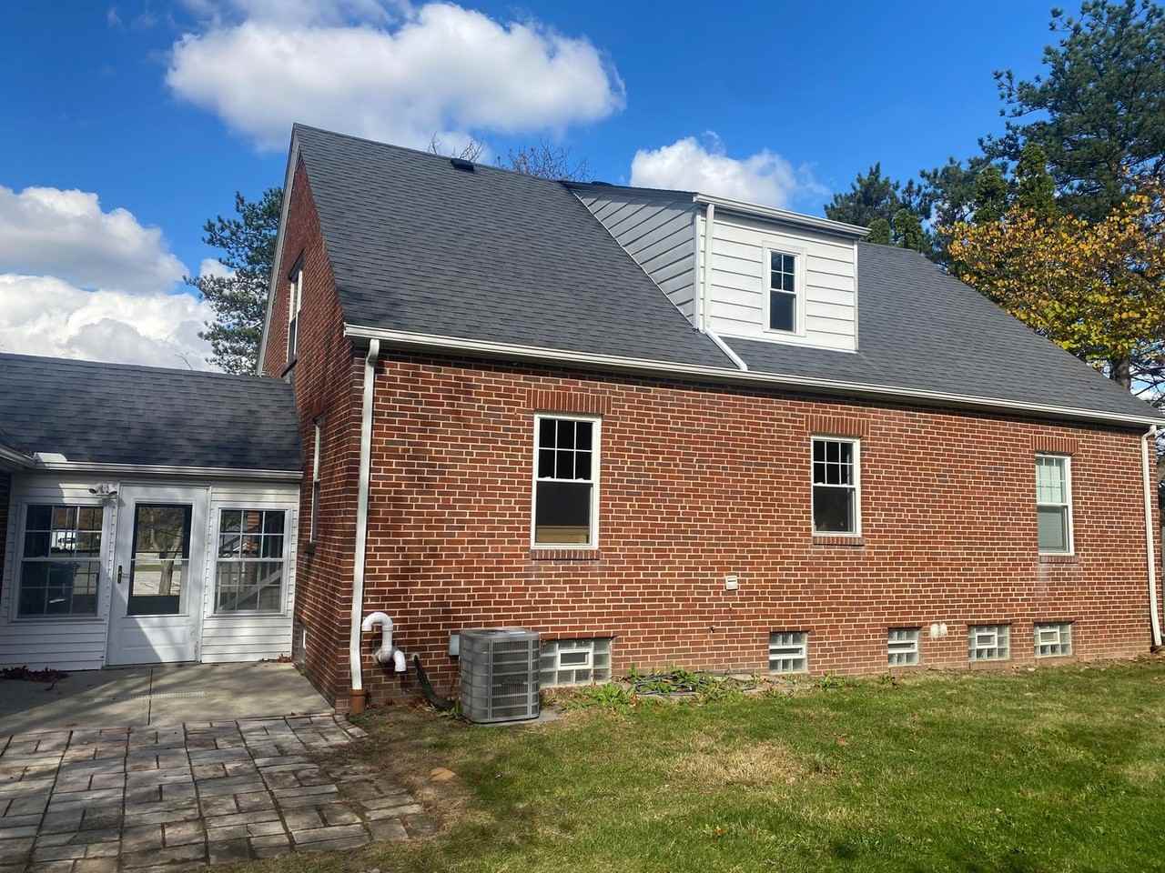 30871 Lorain Rd - Photo 2 of 29