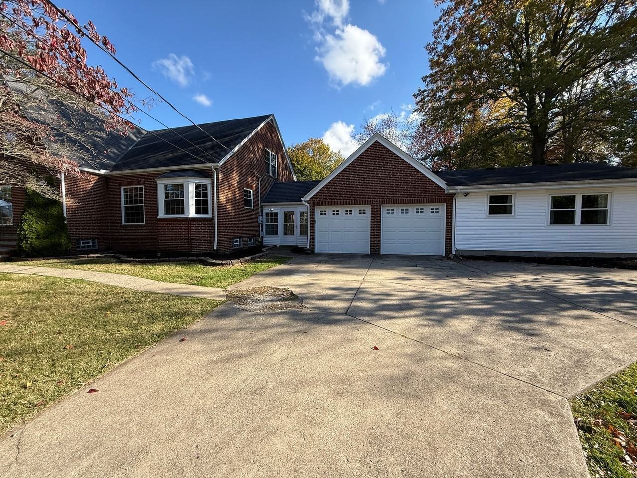 30871 Lorain Rd - Photo 3 of 29