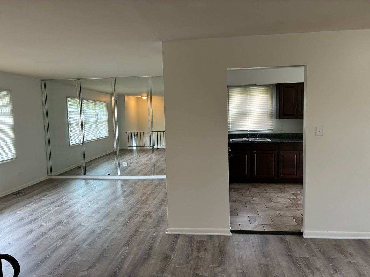 4341 189th St - Photo 2 of 18