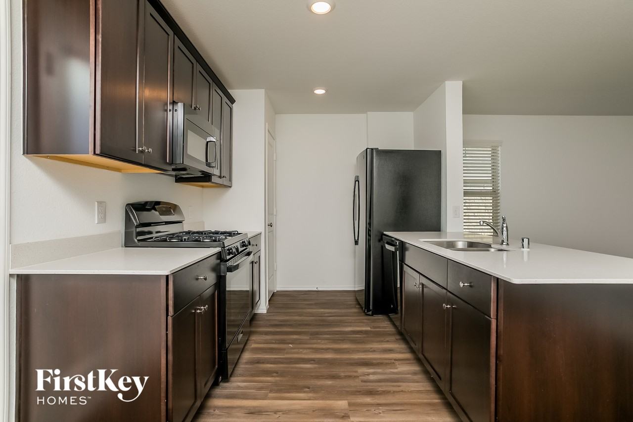 1614 River Crossing Dr - Photo 6 of 13