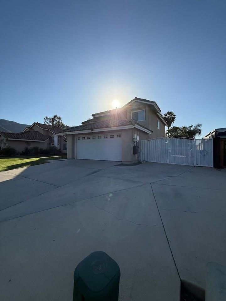 32465 Skylark Dr - Photo 4 of 6